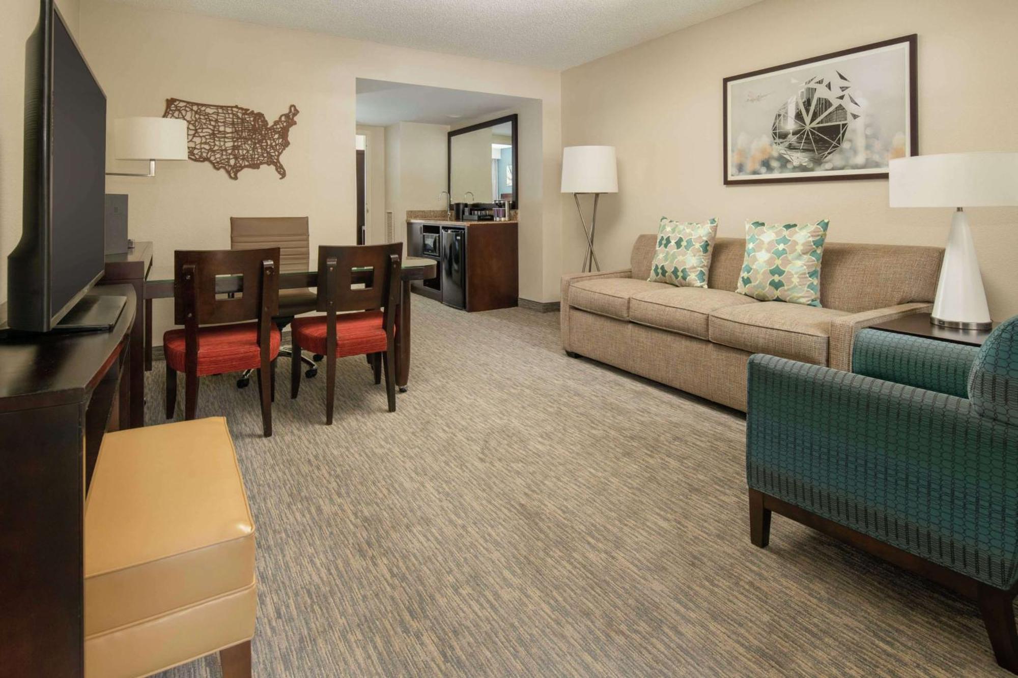 Embassy Suites By Hilton Seattle - Tacoma International Airport Tukwila Kültér fotó